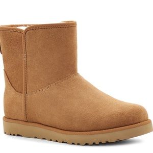 Kristin chestnut wedge UGG boot size 7